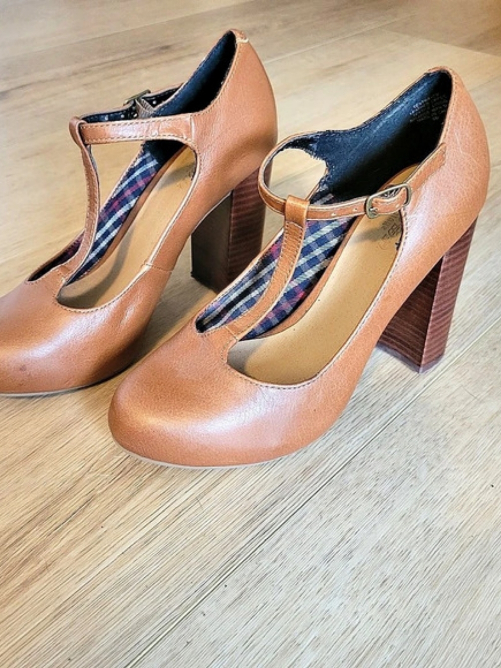 Crown Vintage Tess Cognac Brown Leather T-Strap Block Heel Pumps Retro Size 6